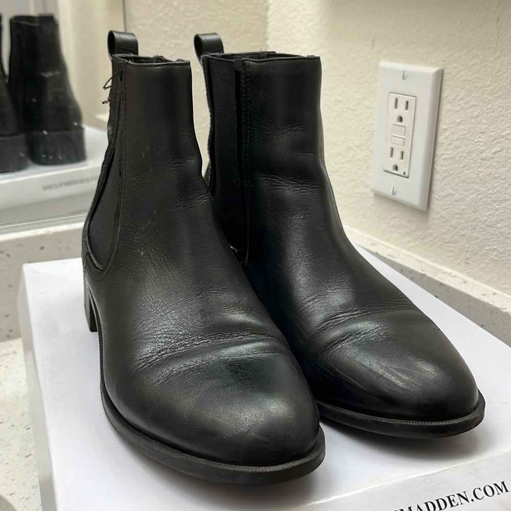 Steve Madden Devan Black multi boot size 9.5